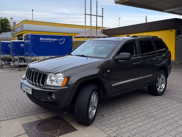 Jeep Grand Cherokee - фото 2