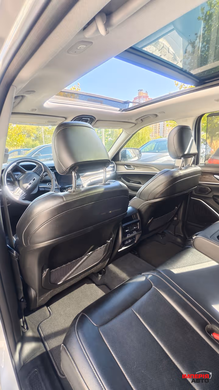 Jeep Grand Cherokee - фото 19
