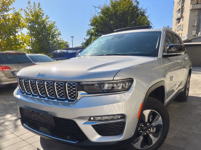 Jeep Grand Cherokee - фото 3