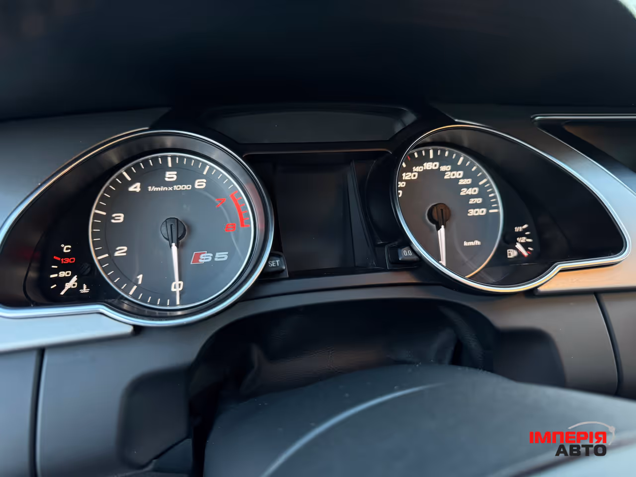 Audi S5 - фото 12