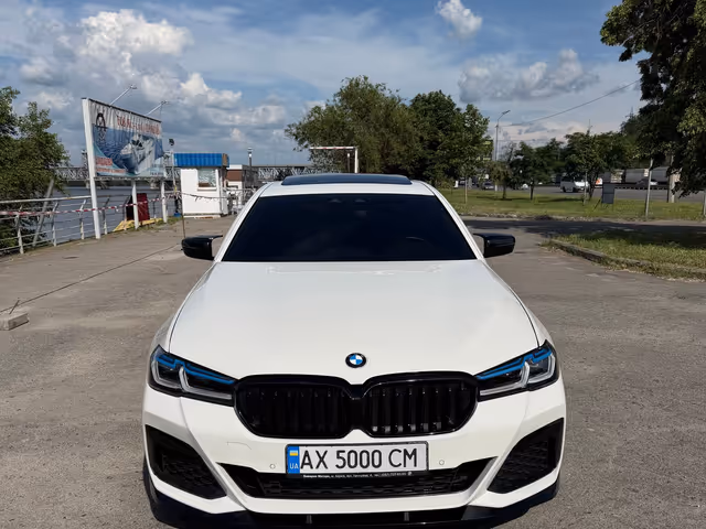 BMW 5 серії - фото 1