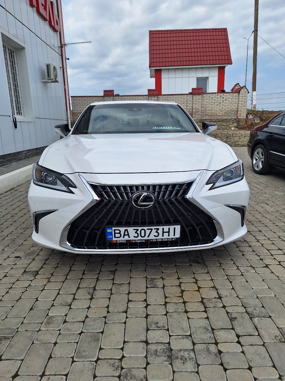 Lexus ES - фото 1