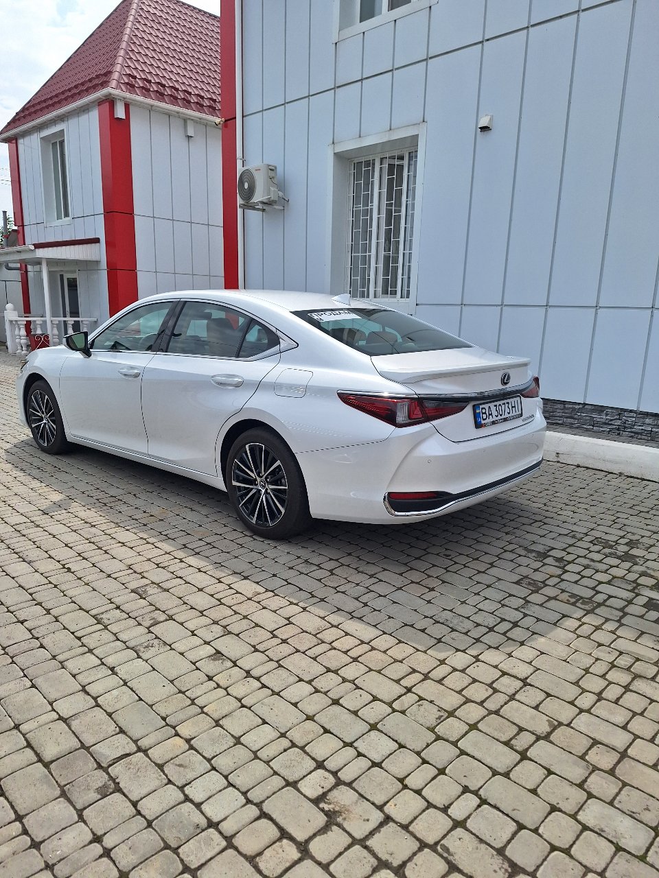 Lexus ES - фото 5