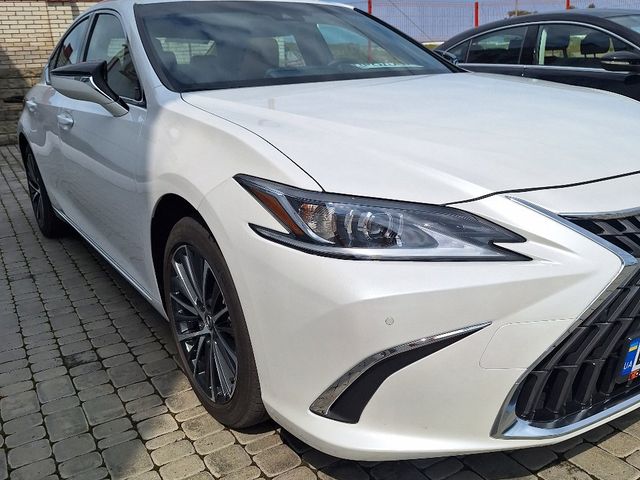 Lexus ES - зображення 3