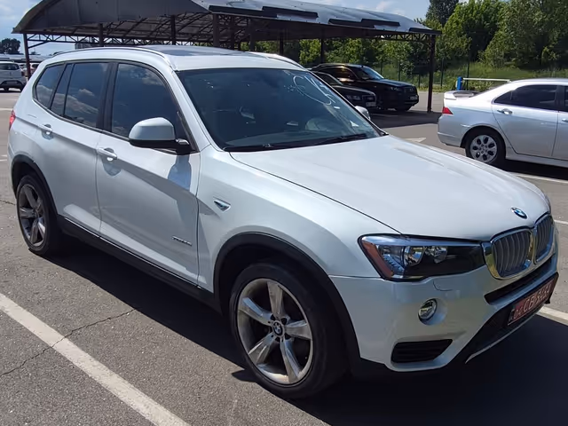 BMW X3 - фото 1