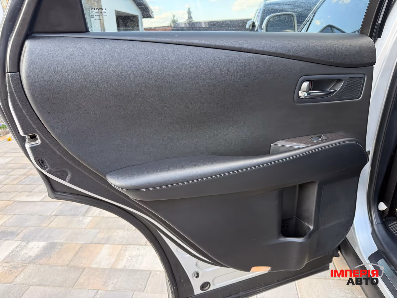Lexus RX - фото 18