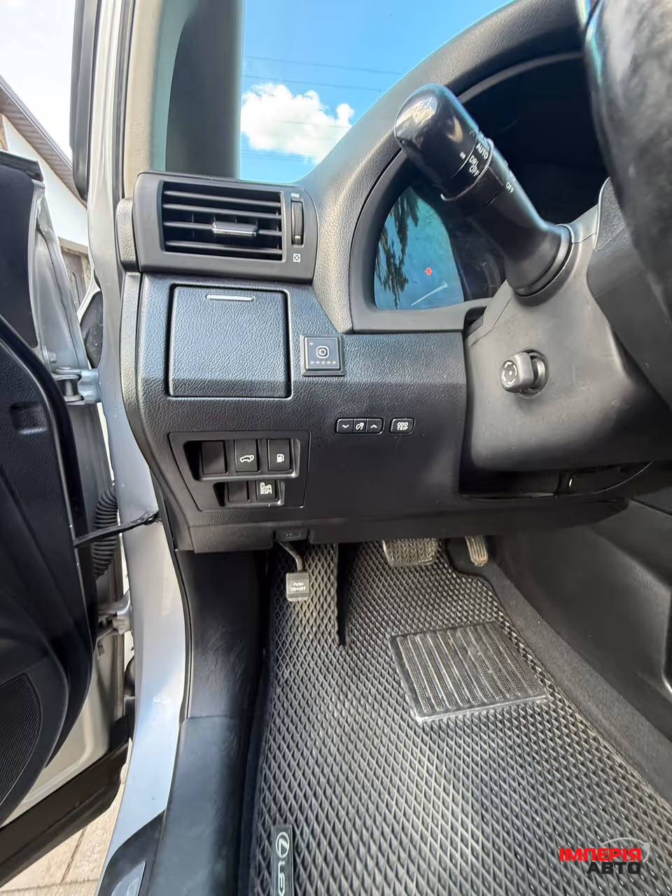 Lexus RX - фото 3