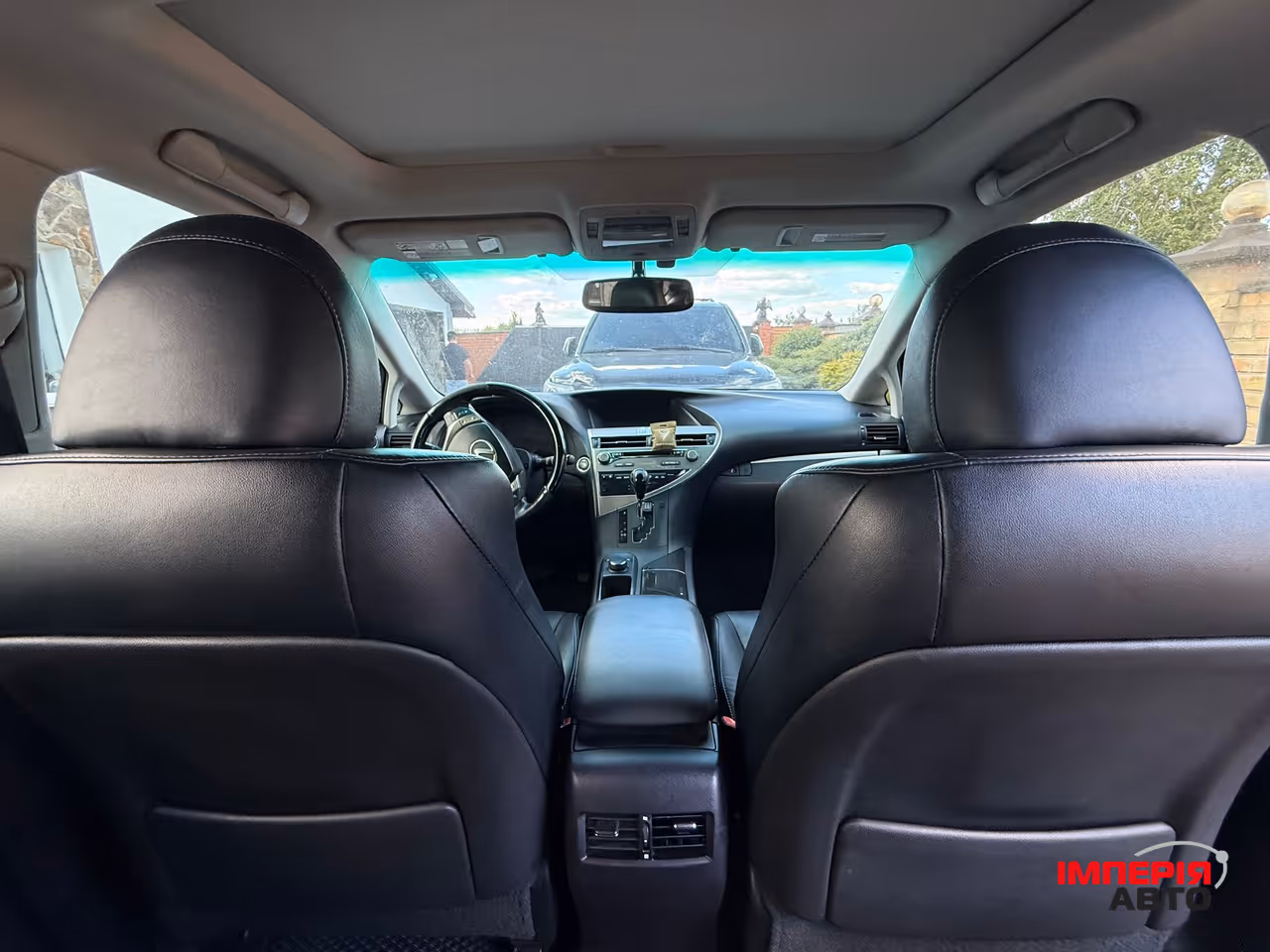 Lexus RX - фото 11