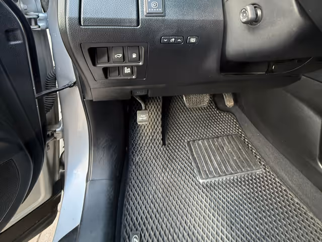 Lexus RX - фото 3