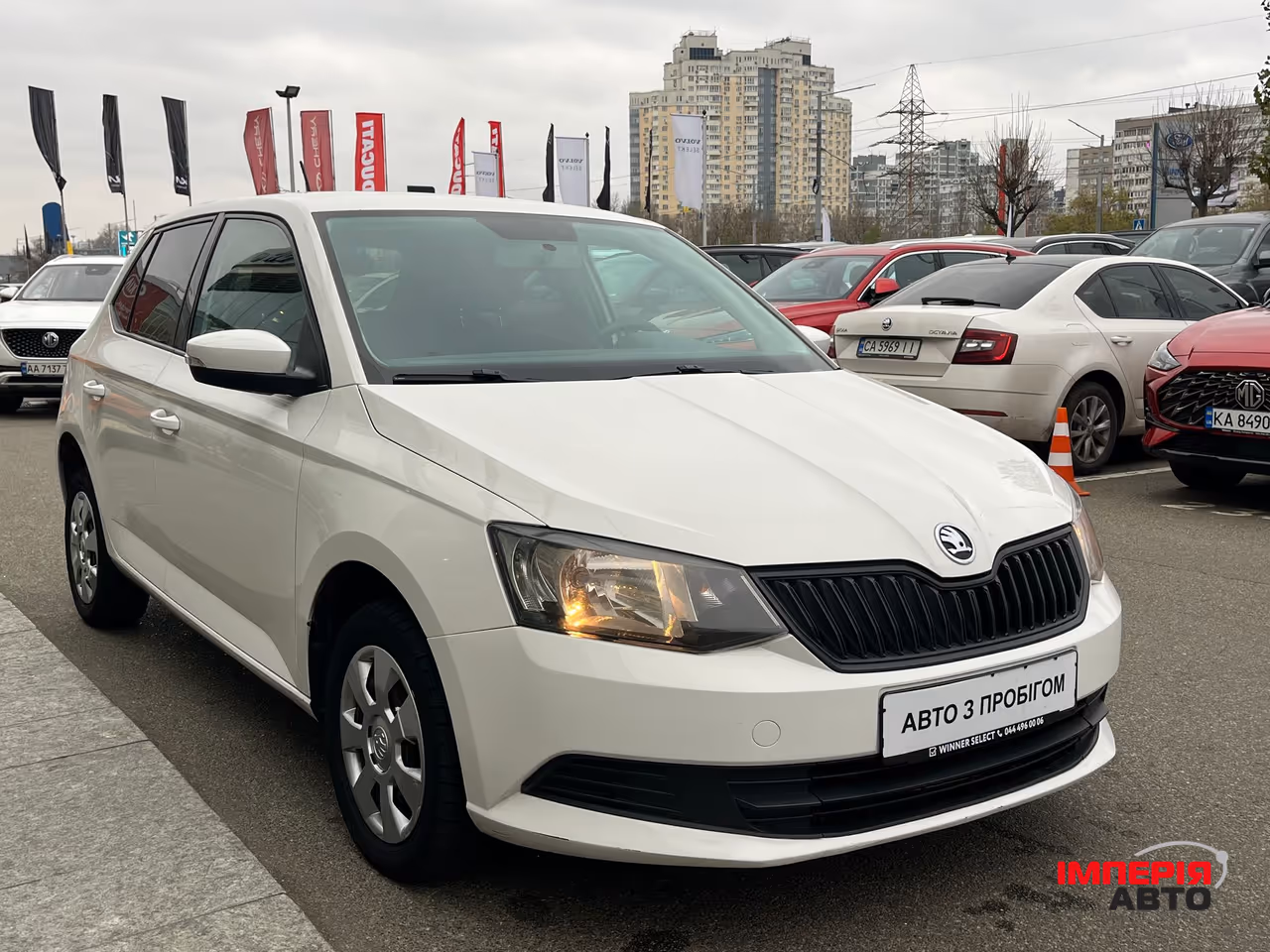 Skoda Fabia - фото 4
