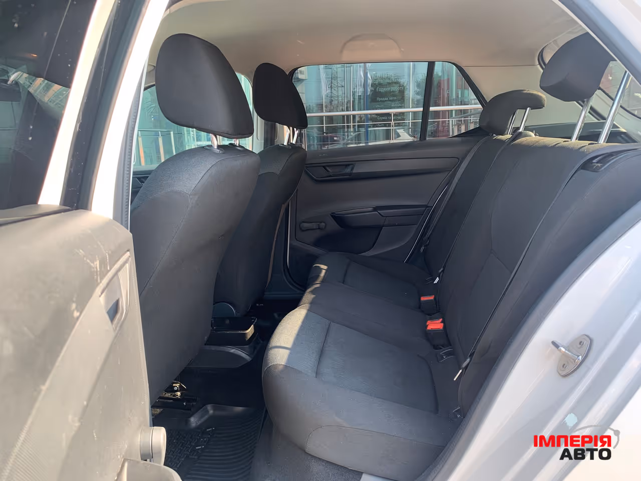 Skoda Fabia - фото 17