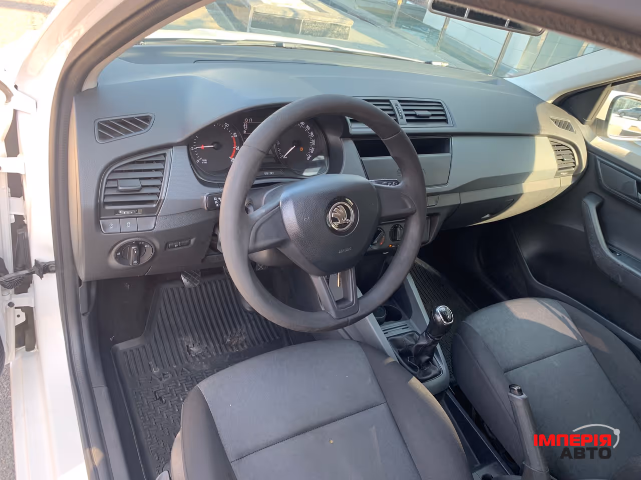 Skoda Fabia - фото 21