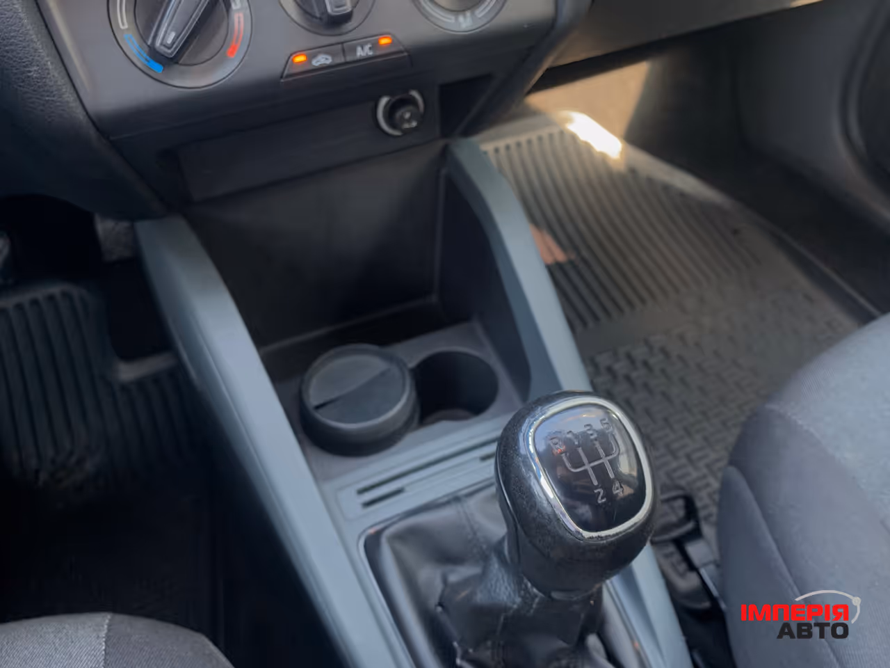 Skoda Fabia - фото 26