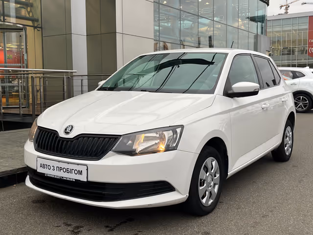 Skoda Fabia - фото 2