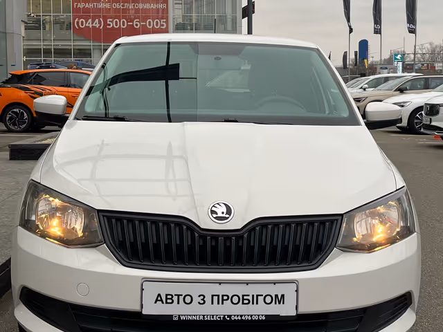 Skoda Fabia - фото 3