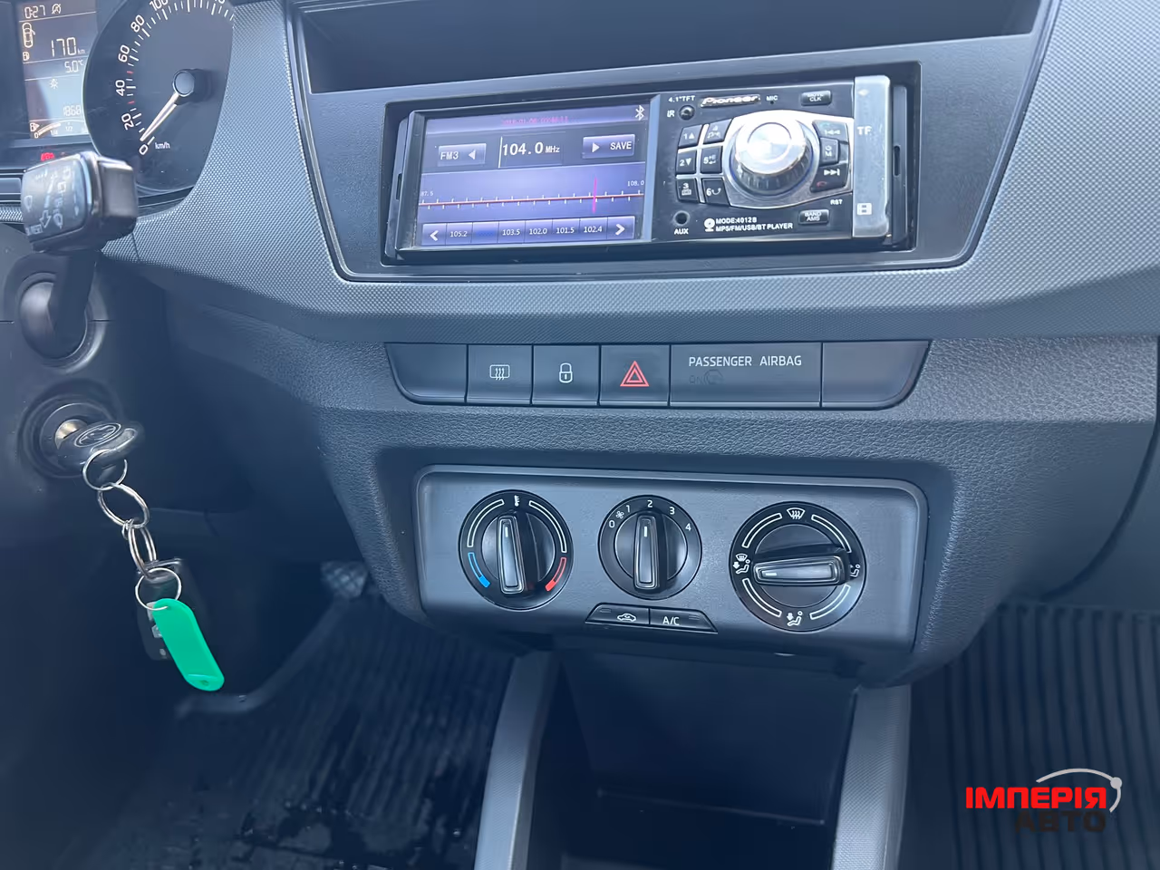 Skoda Fabia - фото 16
