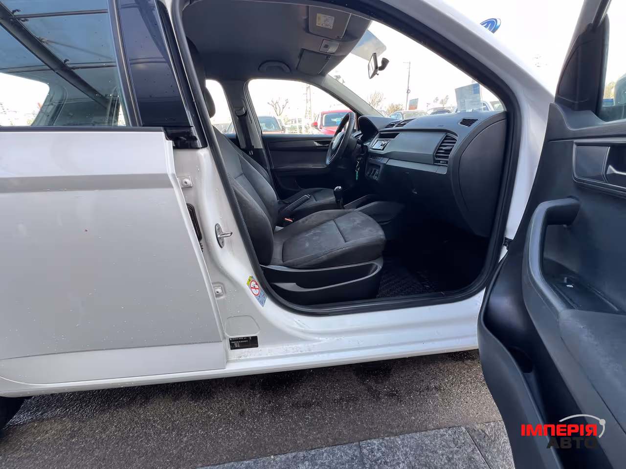 Skoda Fabia - фото 9