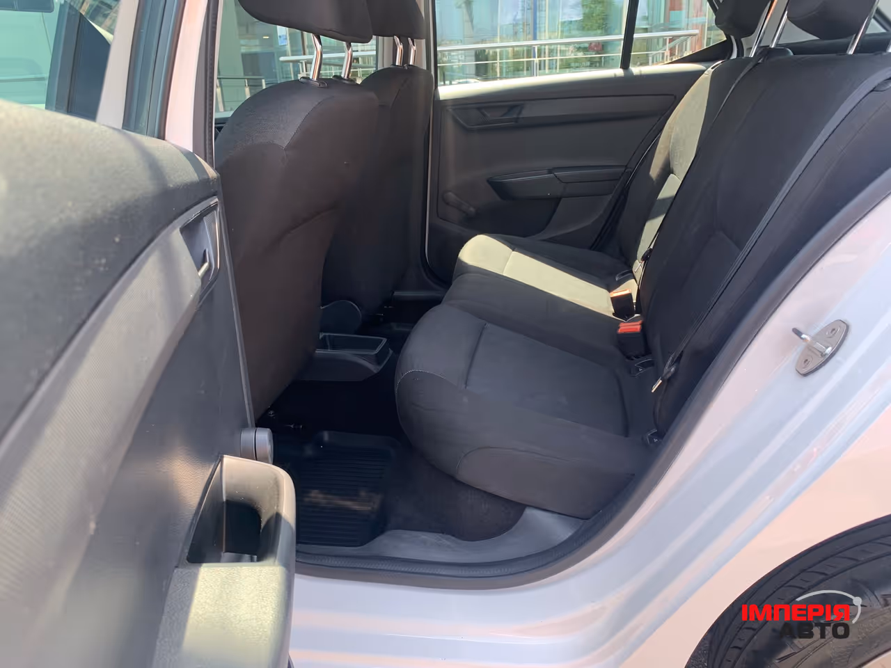 Skoda Fabia - фото 16