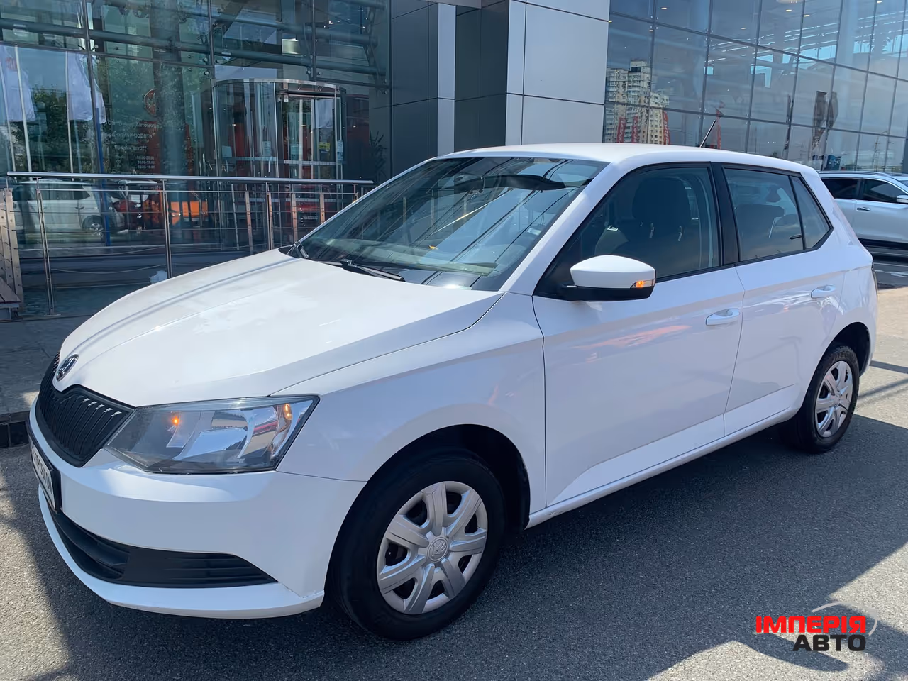 Skoda Fabia - фото 2