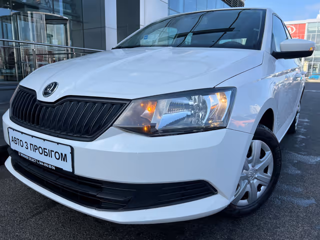 Skoda Fabia - фото 1