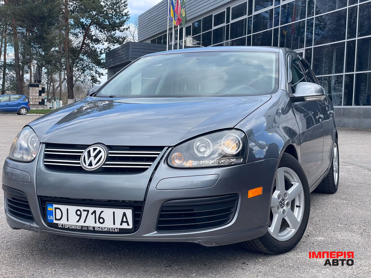 Volkswagen Jetta - фото 1