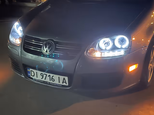 Volkswagen Jetta - фото 2