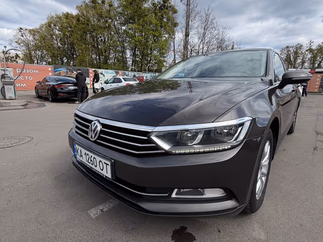 Volkswagen Passat - фото 5