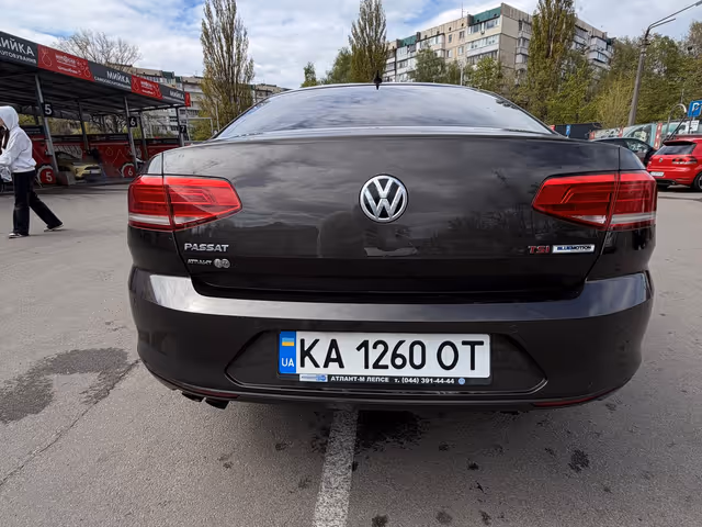 Volkswagen Passat - фото 3