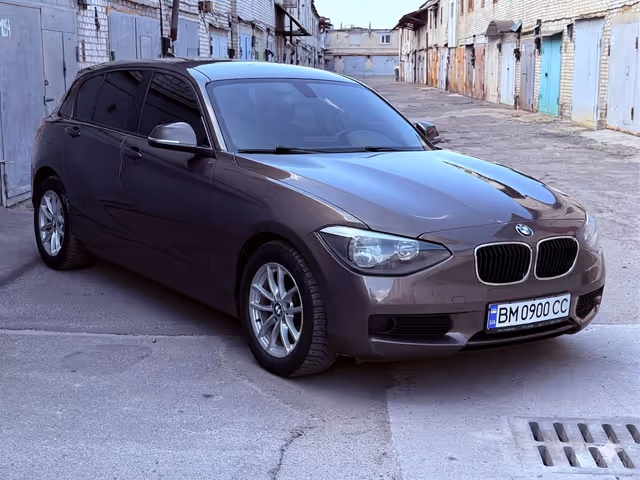 BMW 1 серії - фото 1