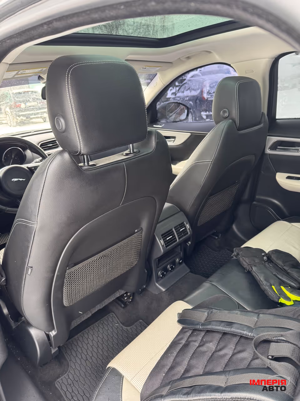 Jaguar F-Pace - фото 6