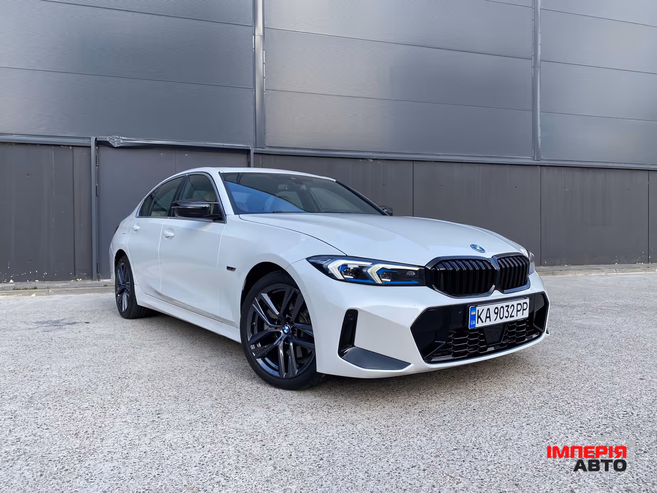 BMW 3 серії - фото 1
