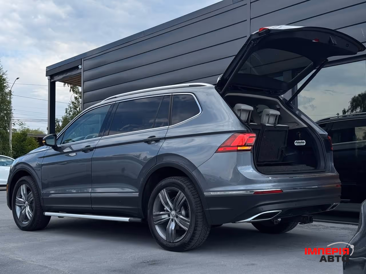 Volkswagen Tiguan - фото 23