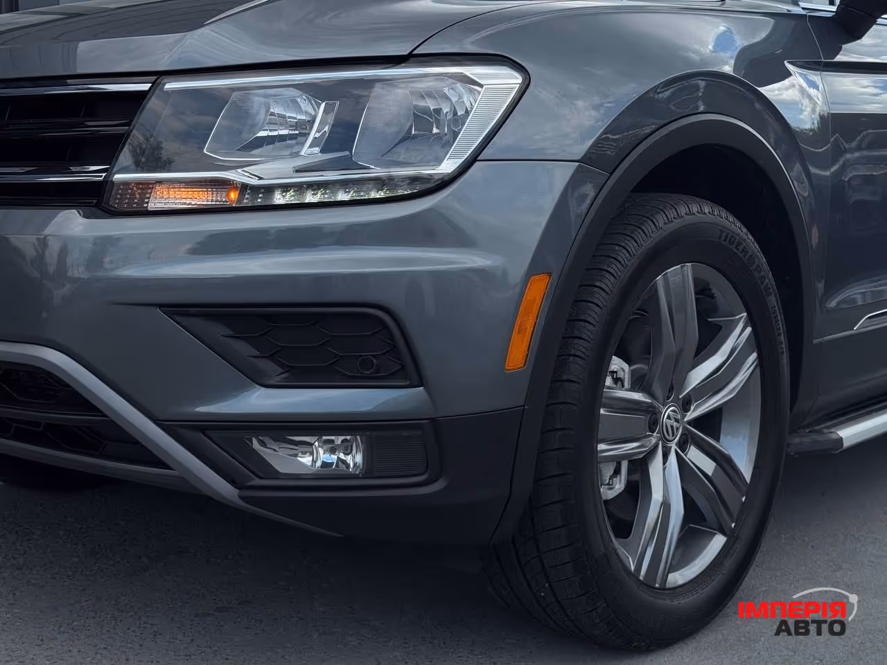 Volkswagen Tiguan - фото 11