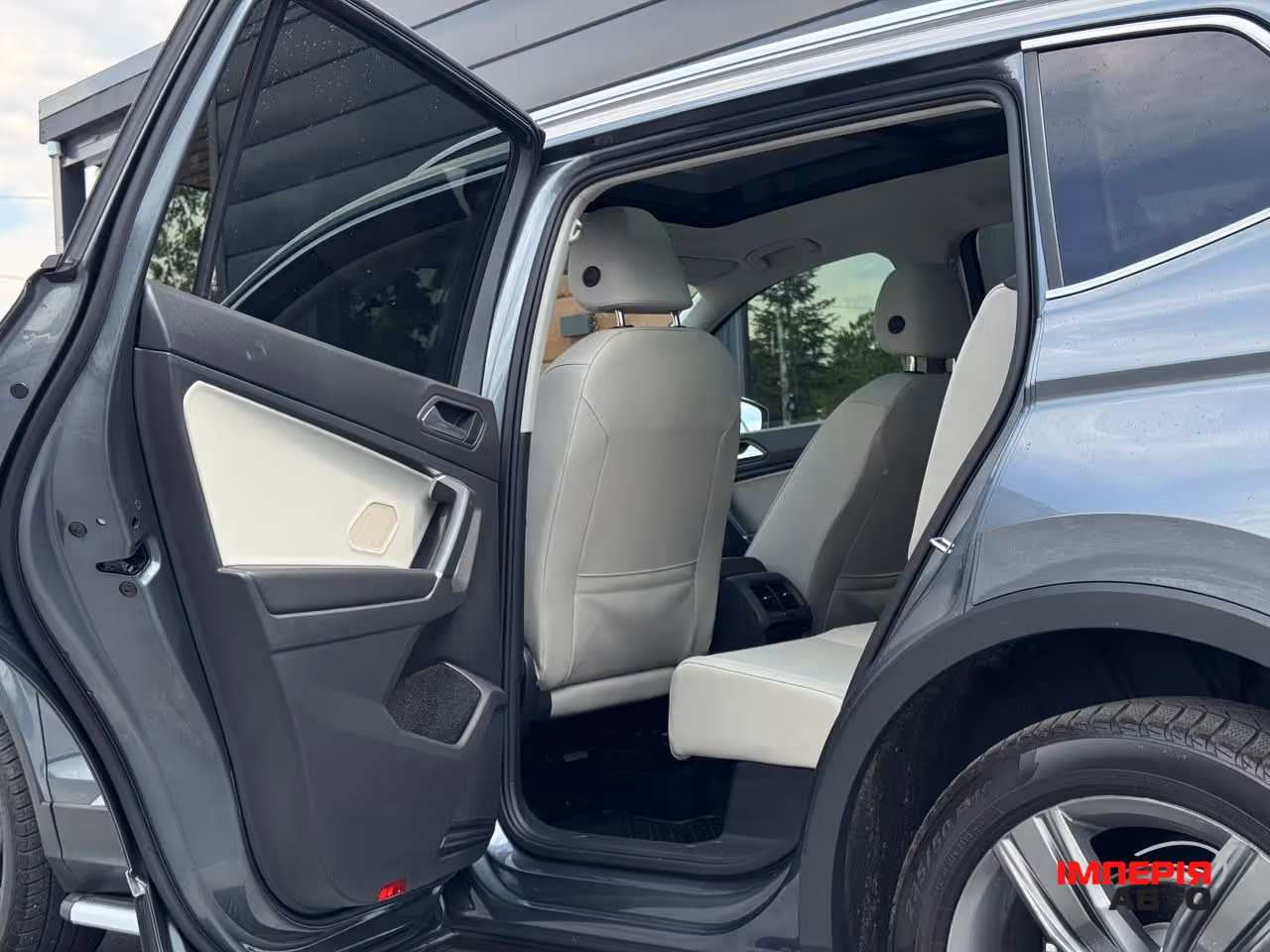 Volkswagen Tiguan - фото 52