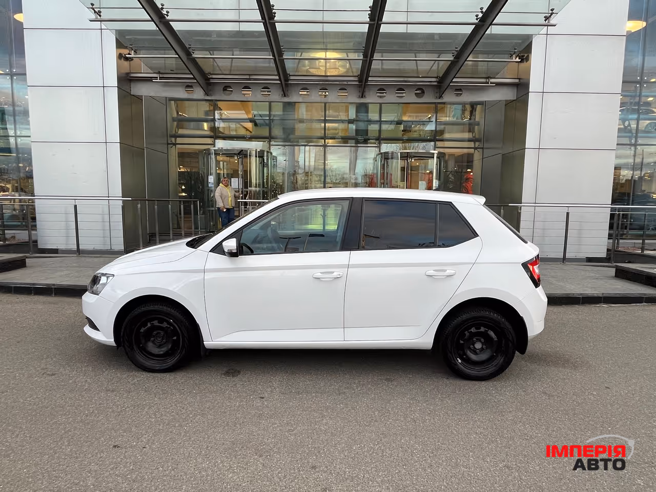 Skoda Fabia - фото 9