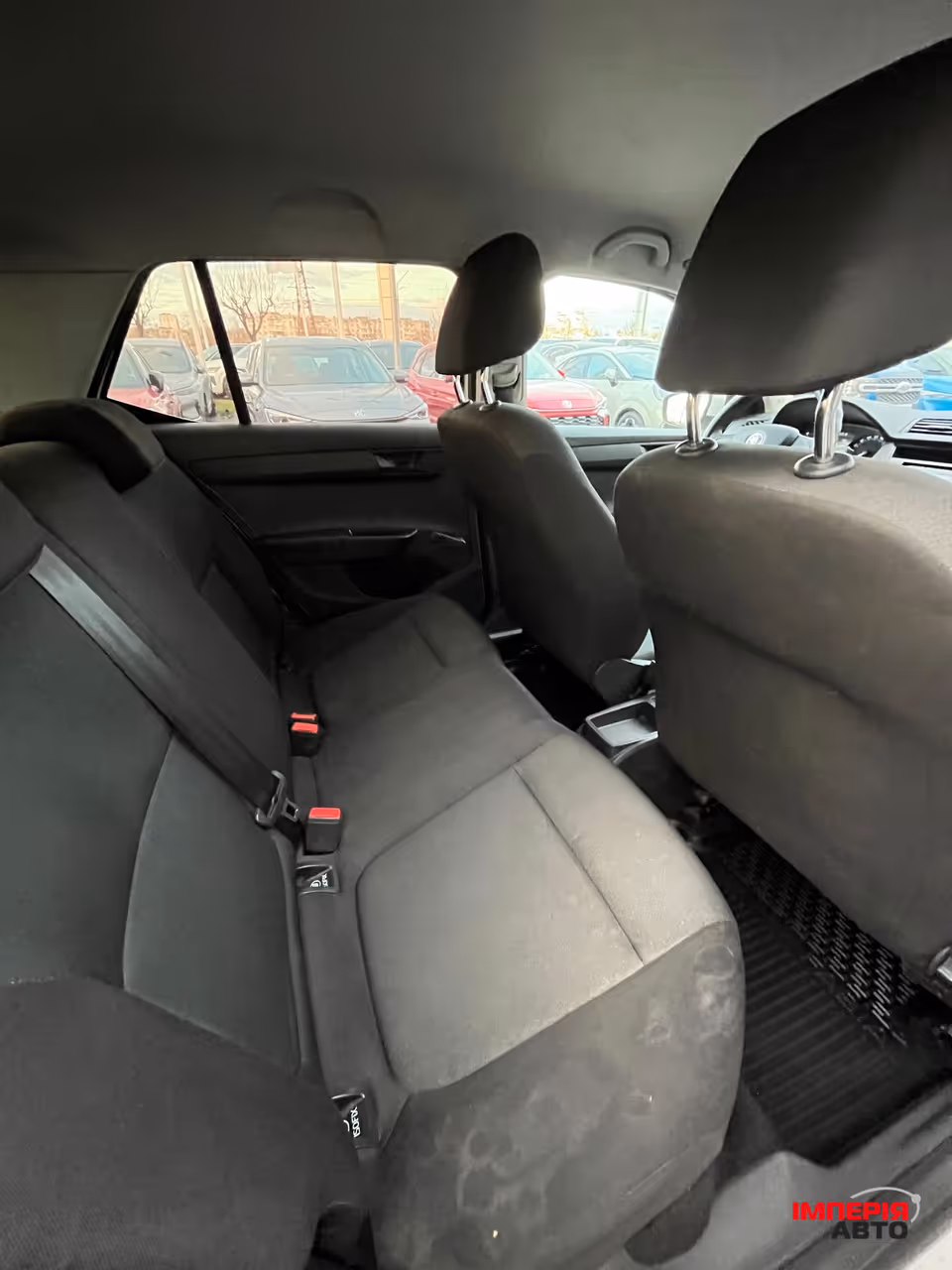 Skoda Fabia - фото 12