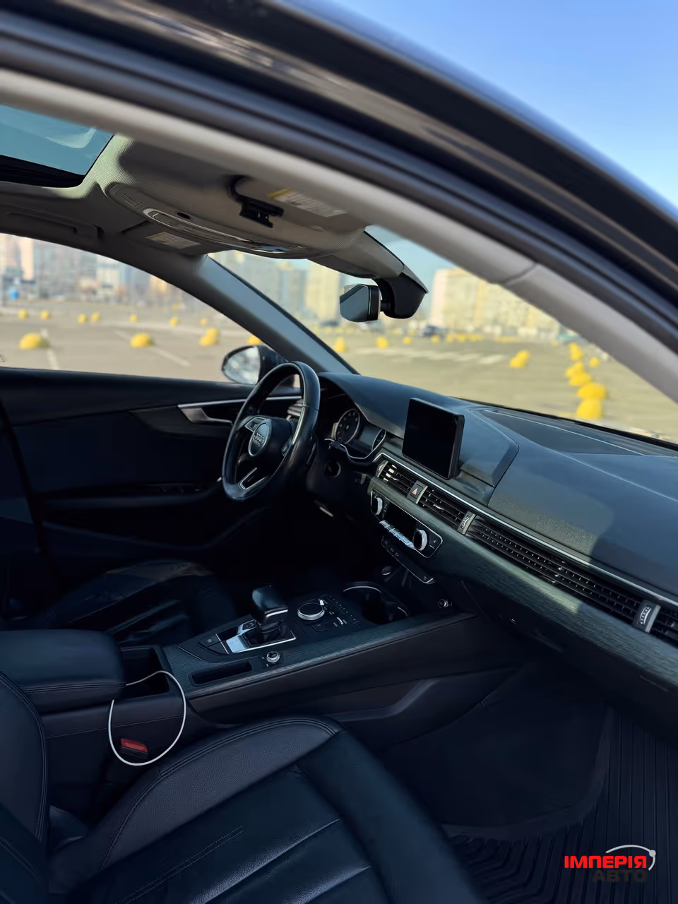 Audi A4 - фото 4