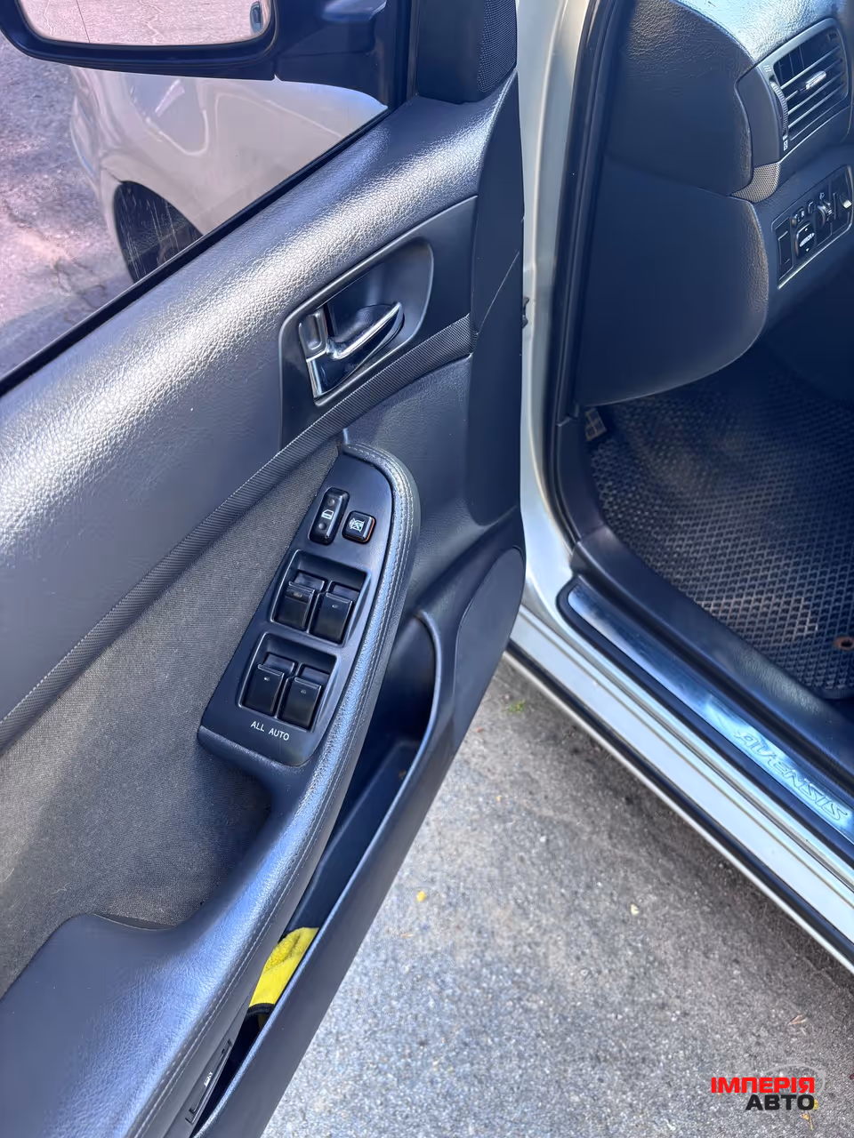 Toyota Avensis - фото 9