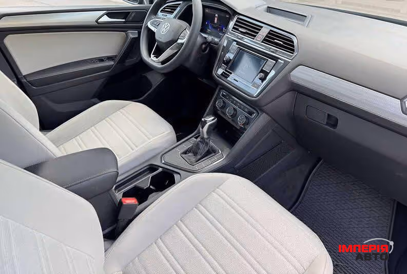 Volkswagen Tiguan - фото 10