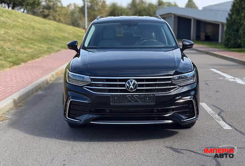 Volkswagen Tiguan - фото 2