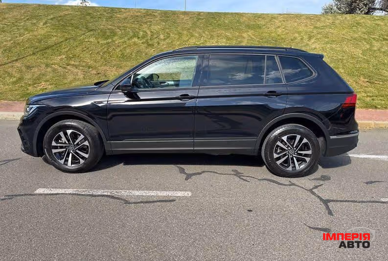 Volkswagen Tiguan - фото 7