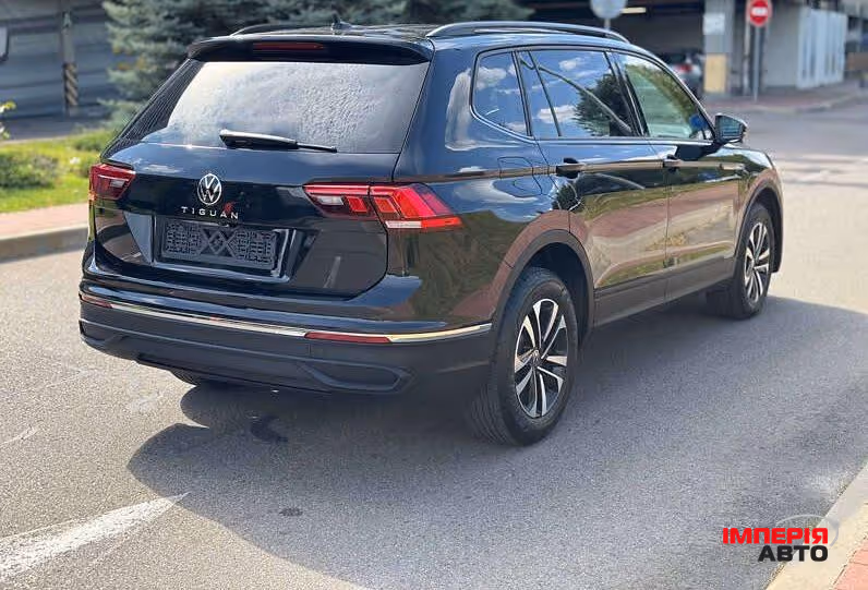 Volkswagen Tiguan - фото 4