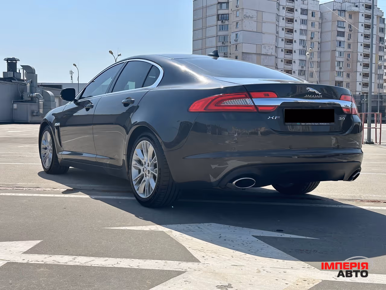 Jaguar XF - фото 5
