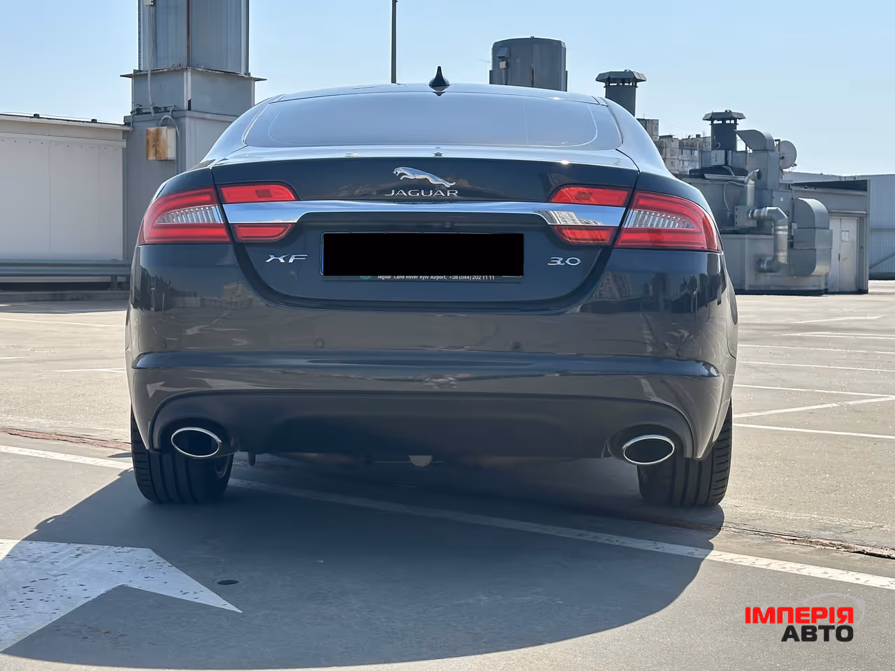 Jaguar XF - фото 6