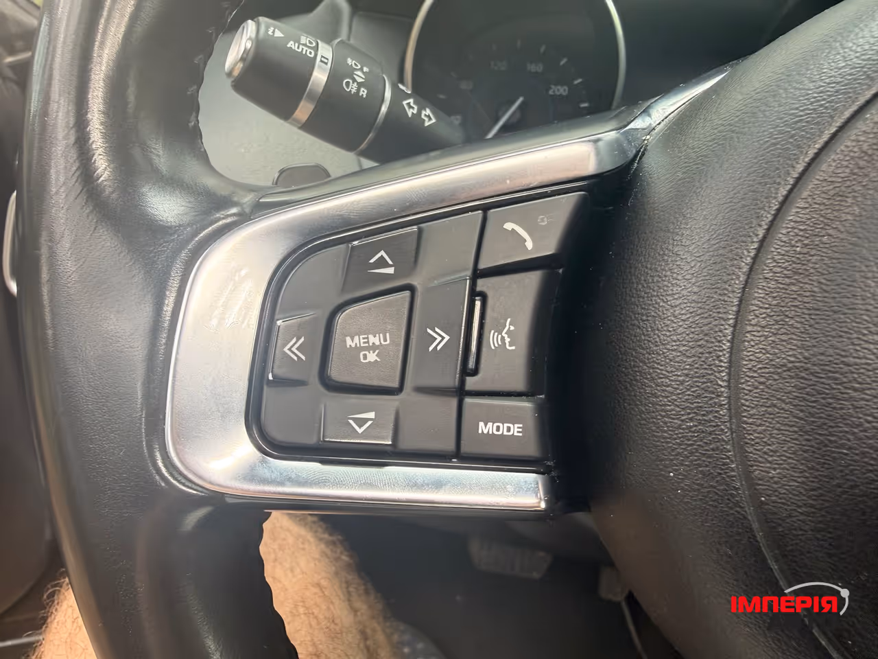 Jaguar F-Pace - фото 19
