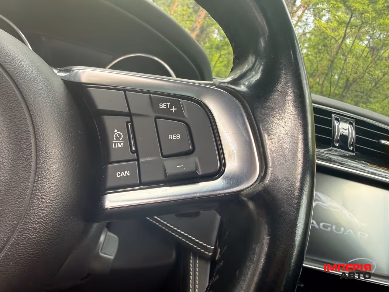Jaguar F-Pace - фото 21