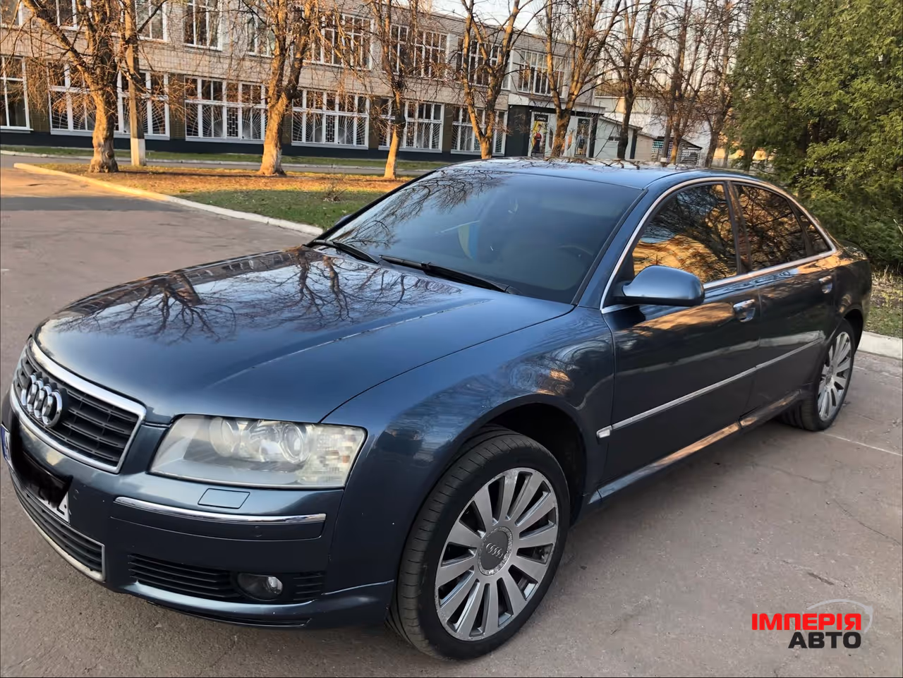 Audi A8 - фото 3