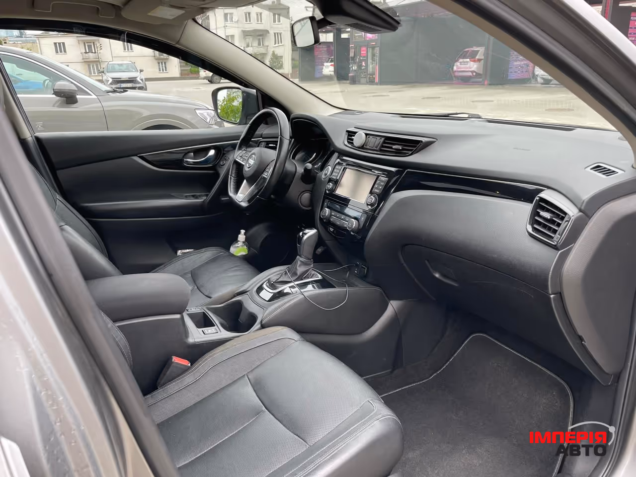 Nissan Rogue Sport - фото 2