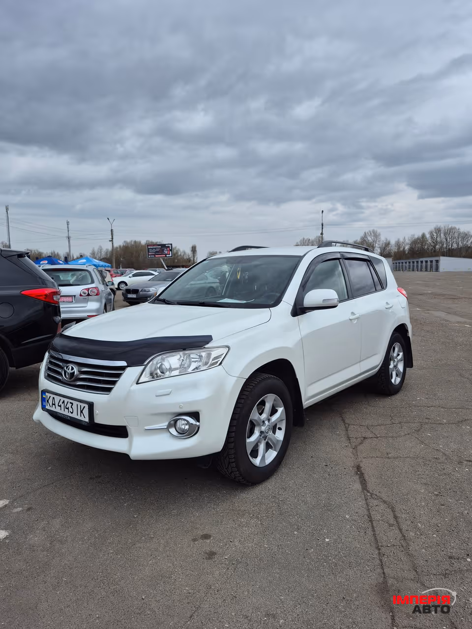 Toyota RAV4 - фото 2