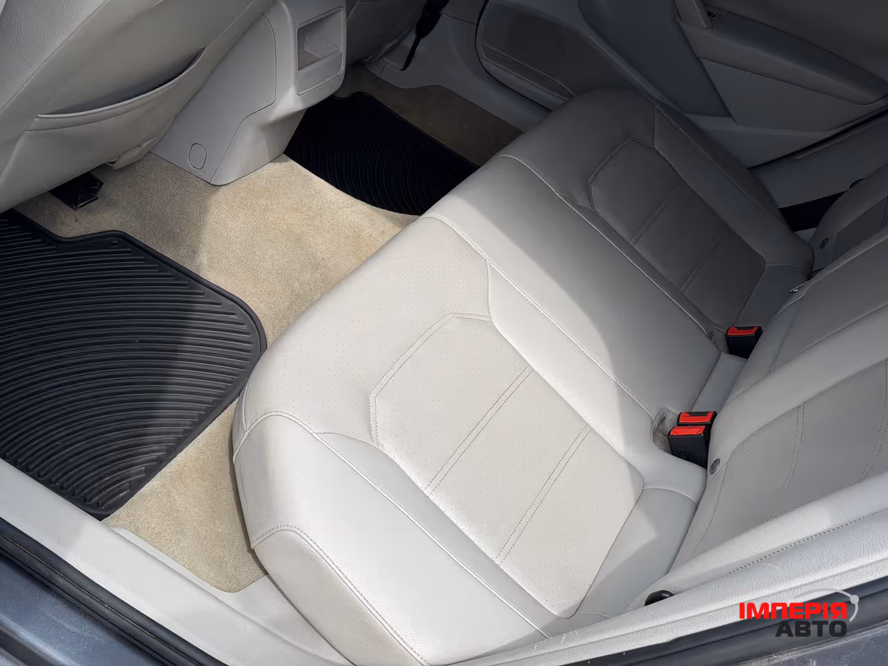 Volkswagen Passat USA/NMS - фото 12